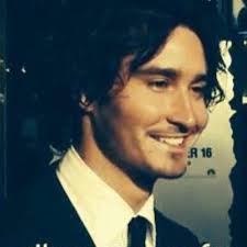 Giovanni Young (@JayanniYoung)