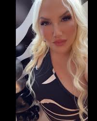 Maria Veronica Salmon (@venus70) • Instagram photos and videos