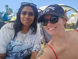 To the woman who helped me get in for Busted! You are a super star! Thank  you again. I got in and ended up with a good spot. Had the night of