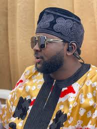 Don't pretend like you don't see this!! Aje a file wa sebugbe.  S'amin🙏🏽🪽🕊️