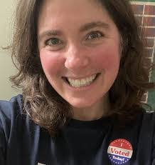 Sarah Stickney's Instagram, Twitter & Facebook