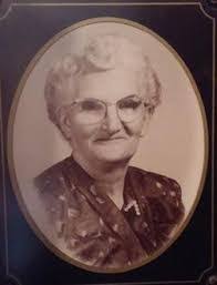 Caroline Dickson's Instagram, Twitter & Facebook