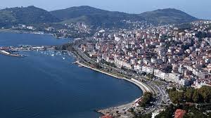Şehir, özellikle limanıyla türkiye'nin karadeniz ülkeleriyle arasındaki deniz ticaretinde önemli bir yere sahiptir.ayrıca türkiye'nin en zengin taşkömürü madenlerini barındırır. Zonguldak Teleferik Not Available Place