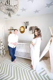 Loving This Mama S Maternity Style And Nursery Photoshoot Safari Nursery Boy Jungle Nursery Boy Baby Room Decor