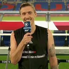 This is the national team page of borussia dortmund player erling haaland. Olympia Fussballer Kruse Macht Freundin Heiratsantrag Im Tv Interview Stern De