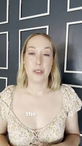 Melissa Mcfarlane's Instagram, Twitter & Facebook