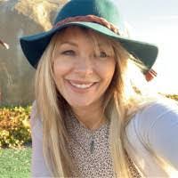 Brandi Merrill's Instagram, Twitter & Facebook