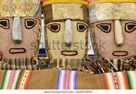 Three Colorful Cloth Mask Markets Peru Foto de stock 662824843