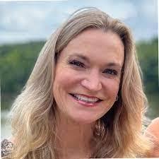 Jennifer Kelsh's Instagram, Twitter & Facebook