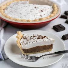 Looking for a diary free keto chocolate cream pie? Keto Chocolate Pie Sugar Free Gluten Free Low Carb Yum