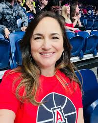 Thrilled and honored to return to @homeofthephillies25 and sing the  National Anthem to a sold out crowd