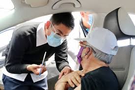 La cdmx aplicará 79 mil vacunas a adultos mayores entre el 15 y el 19 de febrero; La Jornada Mas De 943 Mil Adultos Mayores Completaron Su Vacunacion En Cdmx