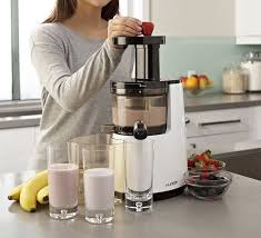 Hurom Premium Juicer And Smoothie Maker Smoothie Basics Smoothie Makers Juicer