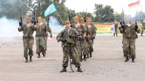 Jun 12, 2021 · петербургский небоскреб преобразили в честь празднования дня россии 12 июня. Den Vdv Video S Pokaznyh Vystuplenij Desantnikov Youtube