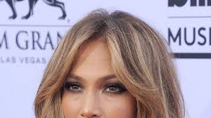 Cute hairstyles and haircuts ideas for short hair for young women and over 50 years. Haircut News Jennifer Lopez Chopped Her Hair Off Into A Short Style Glamour