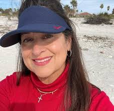 Mindy Vickers's Instagram, Twitter & Facebook