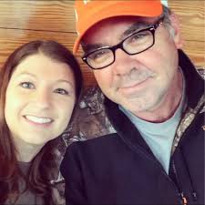 Any difference in transmission mount ups between floor and dash shifters?