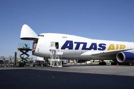 As one of the world's most popular choices for cargo airplanes, it holds a maximum gross payload of 128.5 metric tonnes. Flexport To Add Weekly Freighter Charters Joc Com