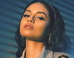 Henao Projects :: Photos, videos, logos, illustrations and branding ::  Behance