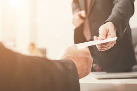 Um 04:35 uhr fährt nun ein anderer ice, der hat aber eine deutlich längere fahrzeit bis mannheim. Franzosische Geschaftsbriefe Einleitungssatz Reklamation Entschuldigung