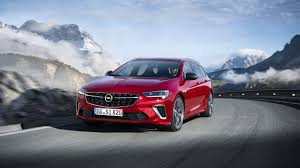 Opel has equipped the insignia gsi sports tourer with a top engine for powerful performance with a punch: Fast Flagship Brussels Motor Show Debut For Opel Insignia Gsi Motors Actu