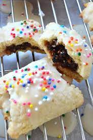 Sizilianische feigenkekse (buccellati) auch bekannt als cuccidati oder turtigliuna, sind buccellati siziliens bekanntester weihnachtsplätzchen. Cuccidati Sicilian Fig Cookies Gin S Kitchen Fig Cookies Italian Fig Cookies Italian Cookie Recipes