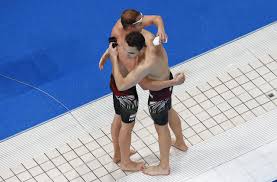 Michael phelps won gold in the 200 meter men's individual medley on thursday night, dominating the field and teammate ryan lochte for the win. Ucaliucxjll24m