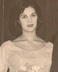 I thought if you saw my first post about my parents,you might like to see  the wedding picture. I found this one. The wedding was July 1947. Mum  borrowed the gown and