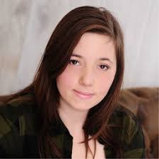 Melissa Sievers's Instagram, Twitter & Facebook