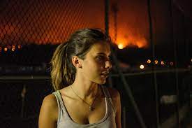 Здесь даже незнакомые люди дважды целуют тебя в щечку при встрече, а мясник в лавке уже после второго визита начинает болтать с тобой о. Lyudi Brosayutsya V Okean Chtoby Ne Sgoret Kak Moskvichki Vyzhivali V Portugalii V Sezon Pozharov Mir Puteshestviya Lenta Ru