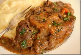 Osso buco, italian for bone with a hole, is one of the richest and most elegant braised dishes in the world, built on veal shanks, aromatic vegetables and wine. Osso Buco Ciao Chow Linda