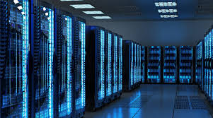 What are the types of Web Server?