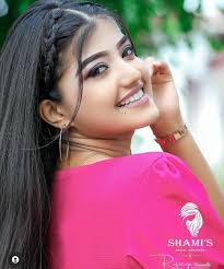 Nethmi Roshel Rogers (@RoshelRogers)