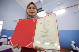 Biro bilangan biro di dalam mpkk dikurangkan dari 13 ke 11 biro baru 6. Wanita Termuda Dilantik Ketuai Pengurusan Komuniti Kampung Selangorkini