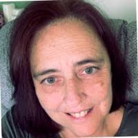 Beth Otis's Instagram, Twitter & Facebook