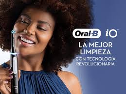 Oral-B iO 4 Pack Doble, Cepillo de Dientes Eléctrico Blanco y Negro, con 2  Cabezales y 1 Estuche de Viaje, Diseñado por Braun : Amazon.es: Salud y  cuidado personal