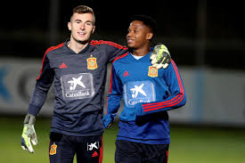 Barcelona Promote B Team Goalkeeper Inaki Pena To First Team Squad Football Espana