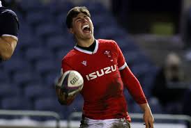 Visser's score was a glorious illustration of it. Welsh Rugby Union Wales Regions Full Time Scotland 24 25 Wales