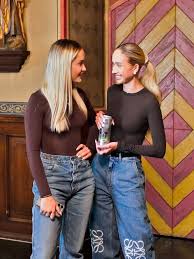 Metzgerin in gummischürze