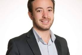 Agustín Laje: "Alberto Fernández es un títere de Cristina Kirchner para  garantizar su impunidad"