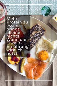 Sie sind reich an casein, dem milcheiweiß, das den körper noch mehrere stunden nach dem verzehr mit eiweiß versorgt. Mehr Protein Zu Essen Bringt Alleine Nichts Wann Die Eiweiss Ernahrung Wirklich Nutzt Ernahrung Gesunde Ernahrung Eiweiss Ernahrung