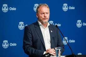 Последние твиты от raymond johansen (@raymondjohansen). Byradsleder Raymond Johansen At Vaksiner Til Oslo Regionen Prioriteres Bor Vaere En Selvfolge Dagsavisen
