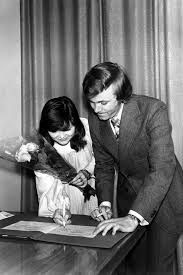 Картинки по запросу евгений мартынов Evelina Stala Zhenoj Evgenij Martynov 1978 Znamenitosti Muzyka Kultura