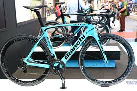 ロットnlユンボが駆るビアンキoltre xr4 photo makoto ayano 最新 バイク ロードサイクリング ビアンキ ロード バイク