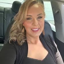 Amanda Hendricks (GodHungryGirl)