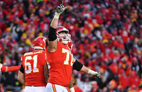 Budweiser, bud light and eric fisher then repaid chiefs fans who were out two beers with a tower of beer of their choosing. S4i9tmdiv57ngm