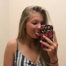 Chrissy Carter (@_chrissyncarter)