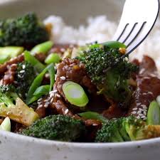 Sesame Beef And Broccoli Emily Recettedeboeuf En 2020 Recette Asiatique Facile Recette Asiatique Recettes De Cuisine