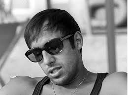 Adriano Celentano compie 86 anni: ha lavorato come orologiaio, il provino  in Rai nel 1957, 7 segreti