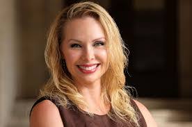 Jen Craven's Instagram, Twitter & Facebook